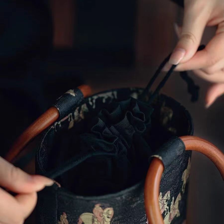 Fortune & Karma Ethnic style circular wooden handle Fortune Bucket Bag