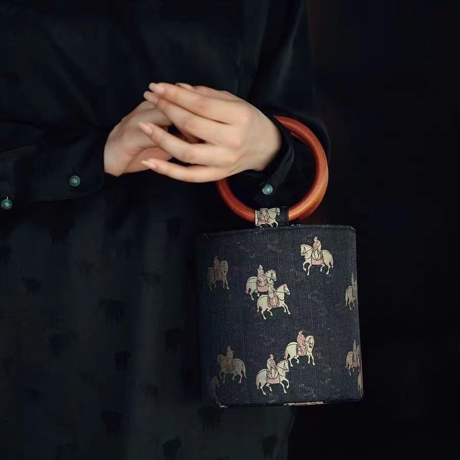 Fortune & Karma Ethnic style circular wooden handle Fortune Bucket Bag
