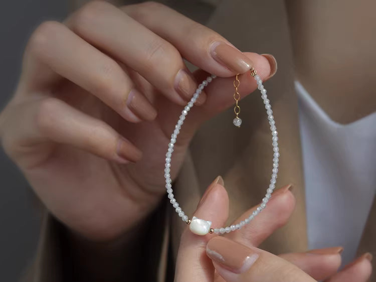 Crystal Cat Charm Adjustable Healing Bracelet